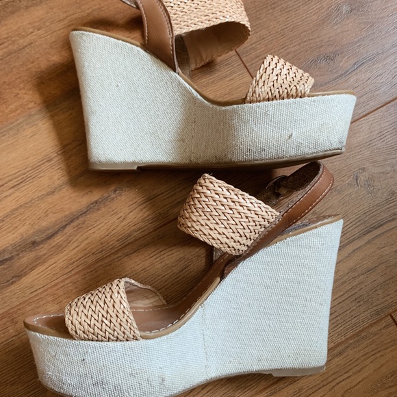 steve madden nude wedges
